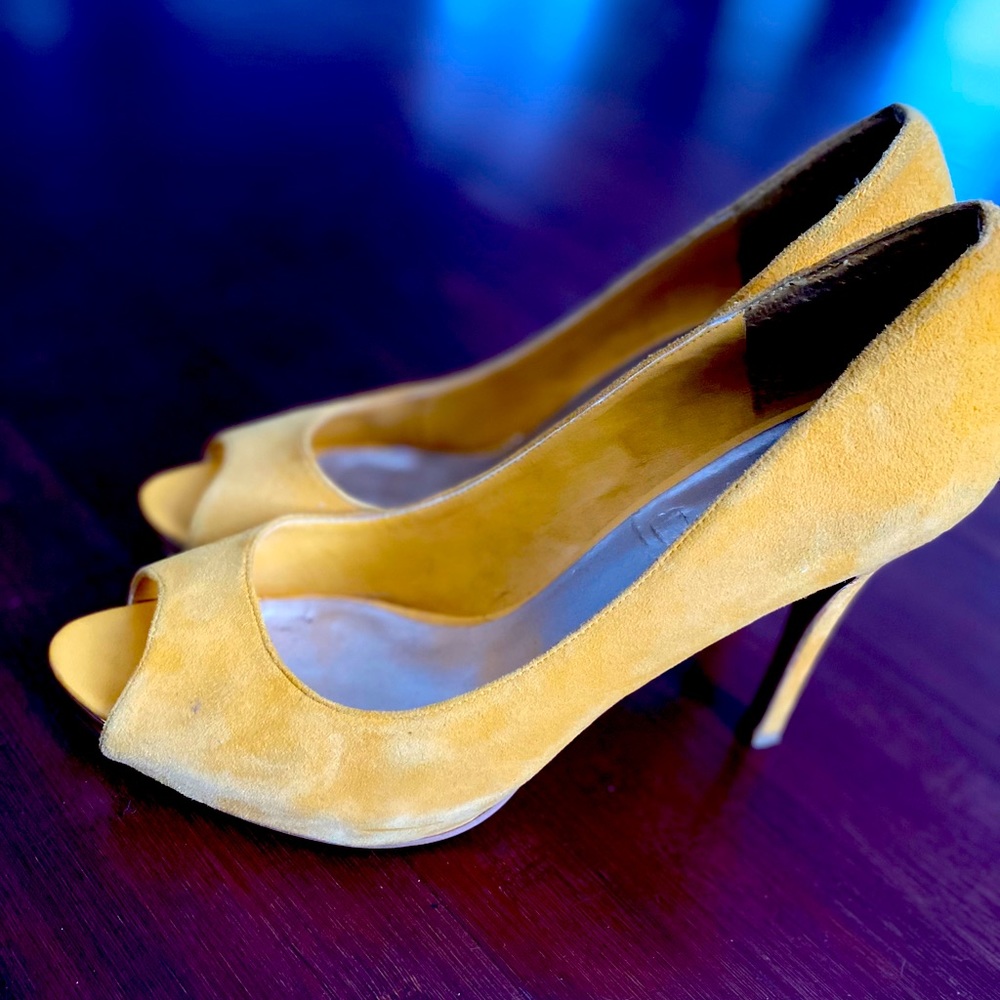 Nine West pumps